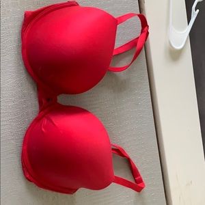 VICTORIA SECRET BRA